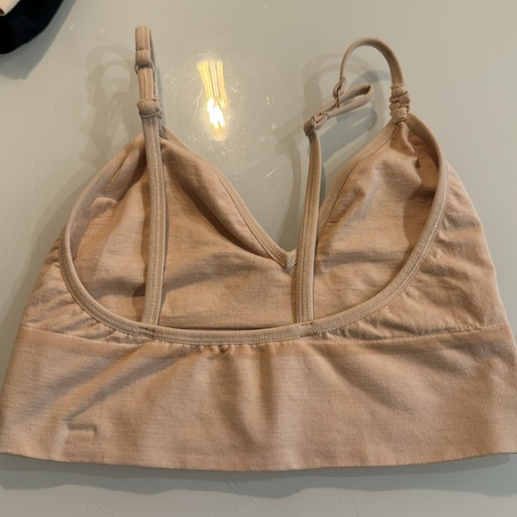 Four light-support bralettes - size Small - Picture 9 of 14